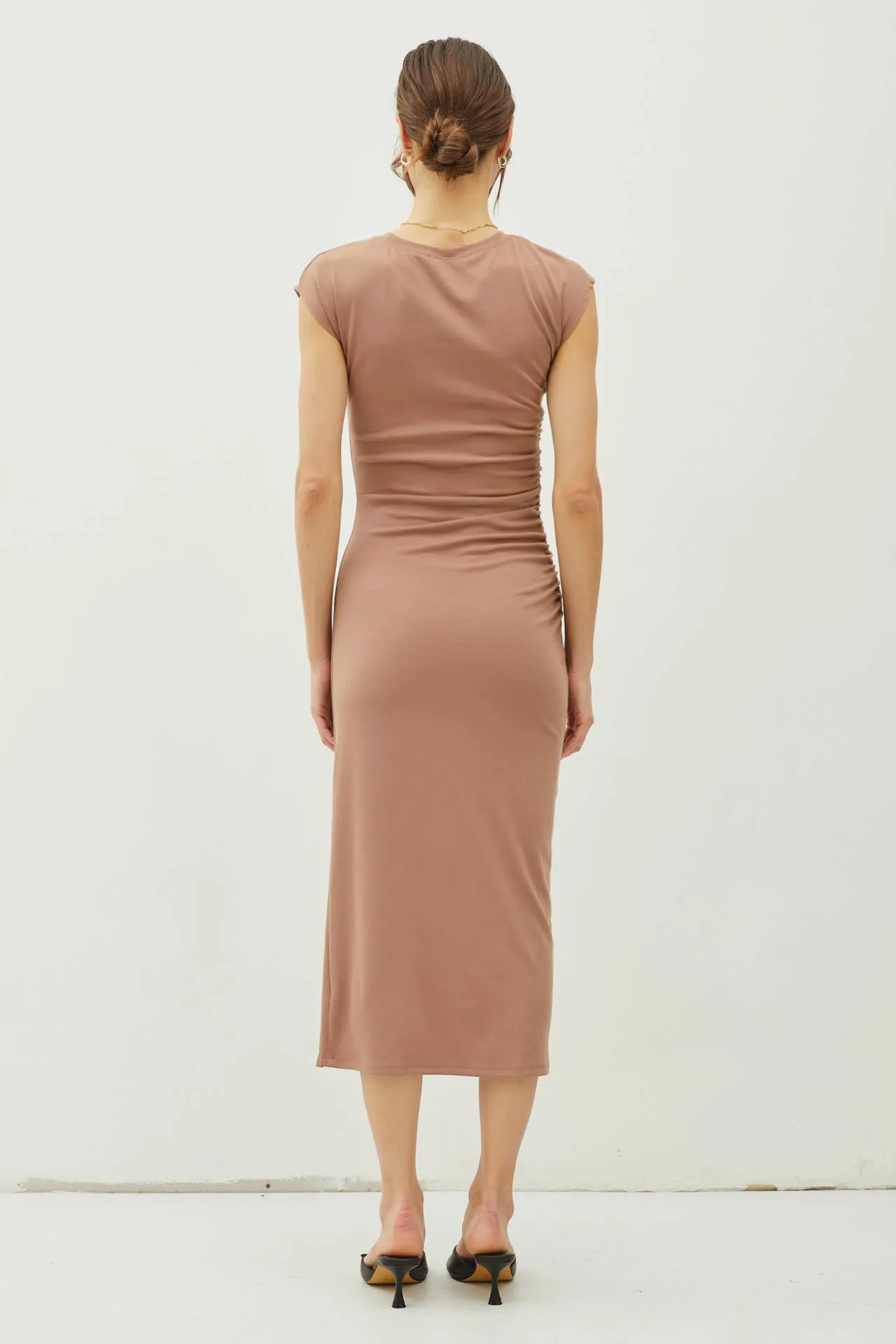 Cap Sleeve Side Ruched Midi Dress