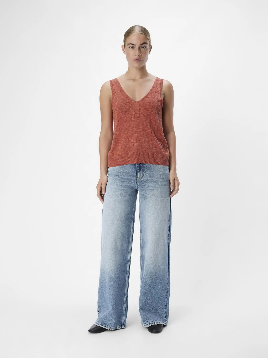 Dimka Sleeveless Knit Top (Redwood)