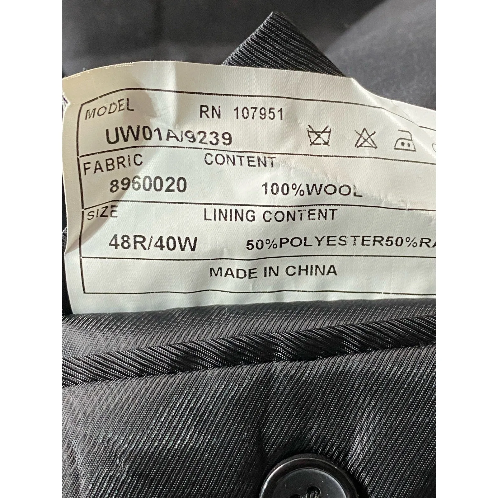 EMANUEL EMANUEL UNGARO Men's Black Solid Two-Button Wool Suit Jacket SZ 48R