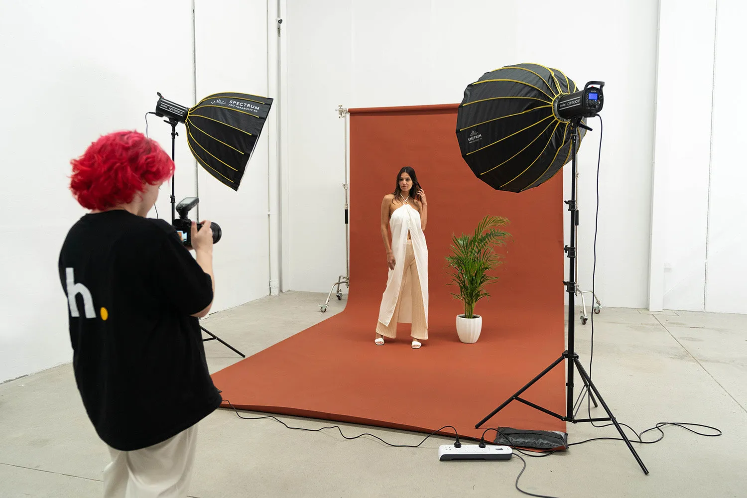 Spectrum Non-Reflective Full Paper Roll Backdrop (2.7 x 10M) - Warm Terracotta Brown (DEMO STOCK)