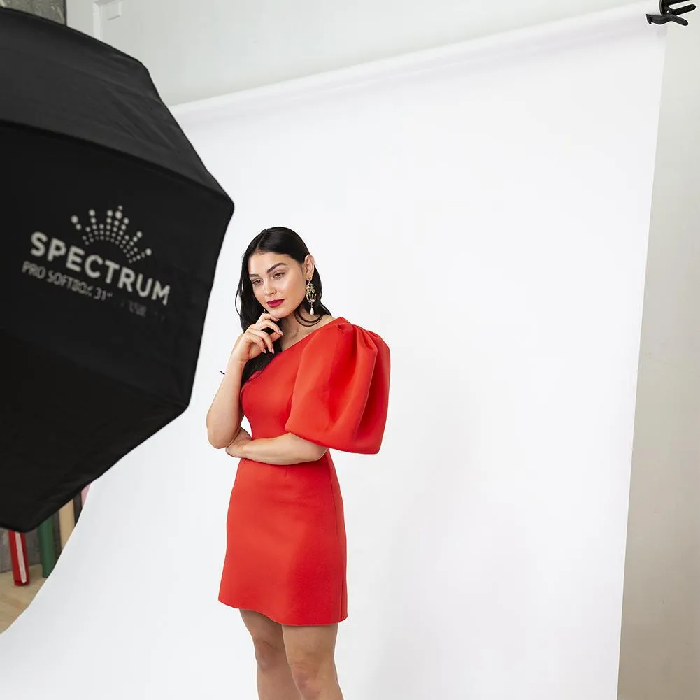 Spectrum Non-Reflective Full Paper Roll Backdrop ( Custom Cut 2.7 X 10m) - Marshmallow White (DEMO STOCK)