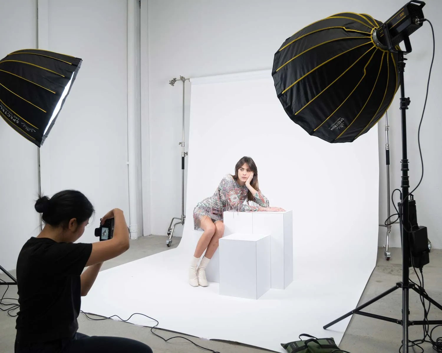 Spectrum Non-Reflective Full Paper Roll Backdrop ( Custom Cut 2.7 X 10m) - Marshmallow White (DEMO STOCK)