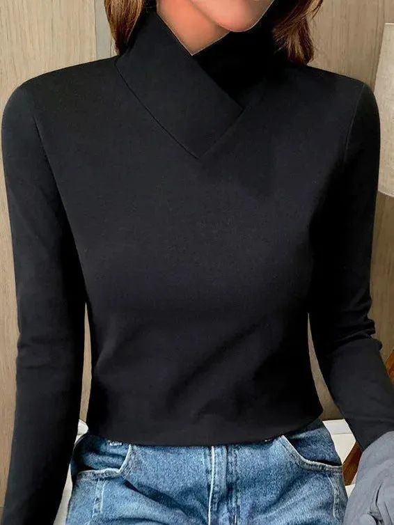 Stacie Elegant turtleneck sweater with high collar.