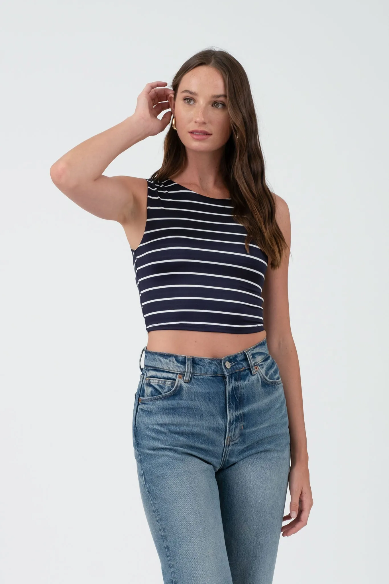 STRIPE ROUND NECK SLEEVELESS CROP TOP