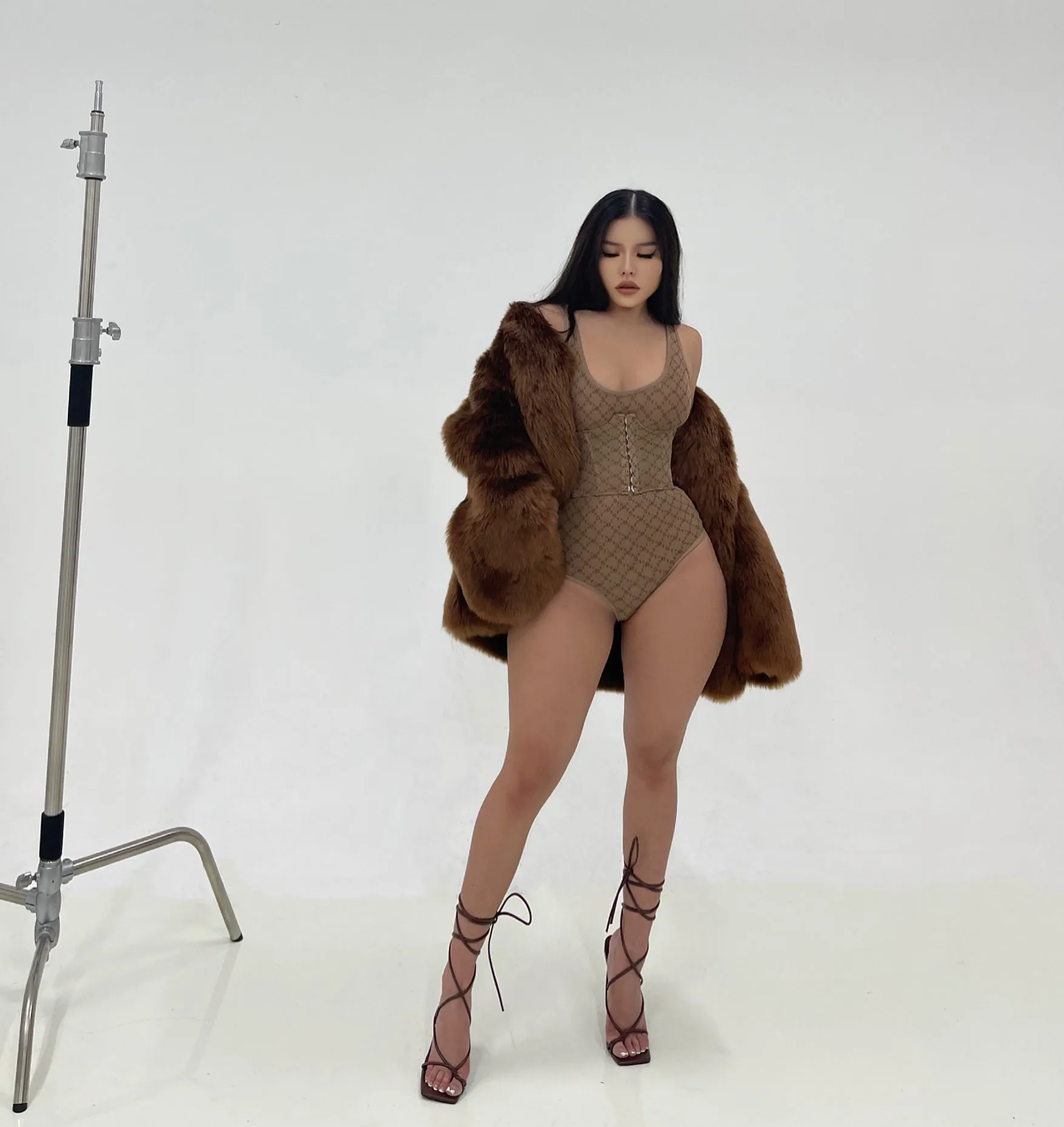 SYNEZ Nude Bodysuit