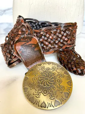 Vintage brown leather belt
